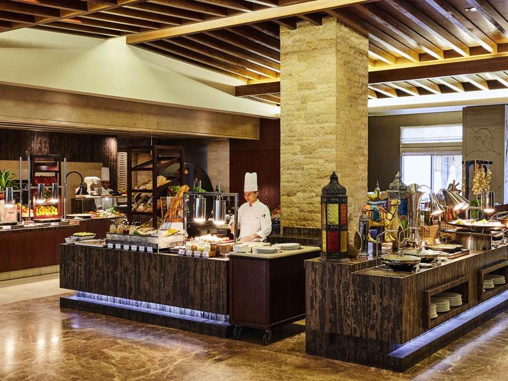 Sofitel Dubai The Palm Luxury Apartments Ресторан фото